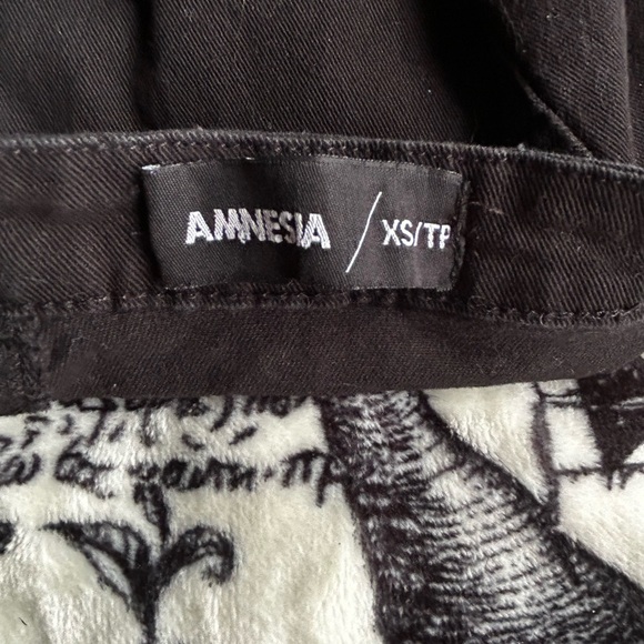 Button up Black Jean Skirt - Picture 3 of 3